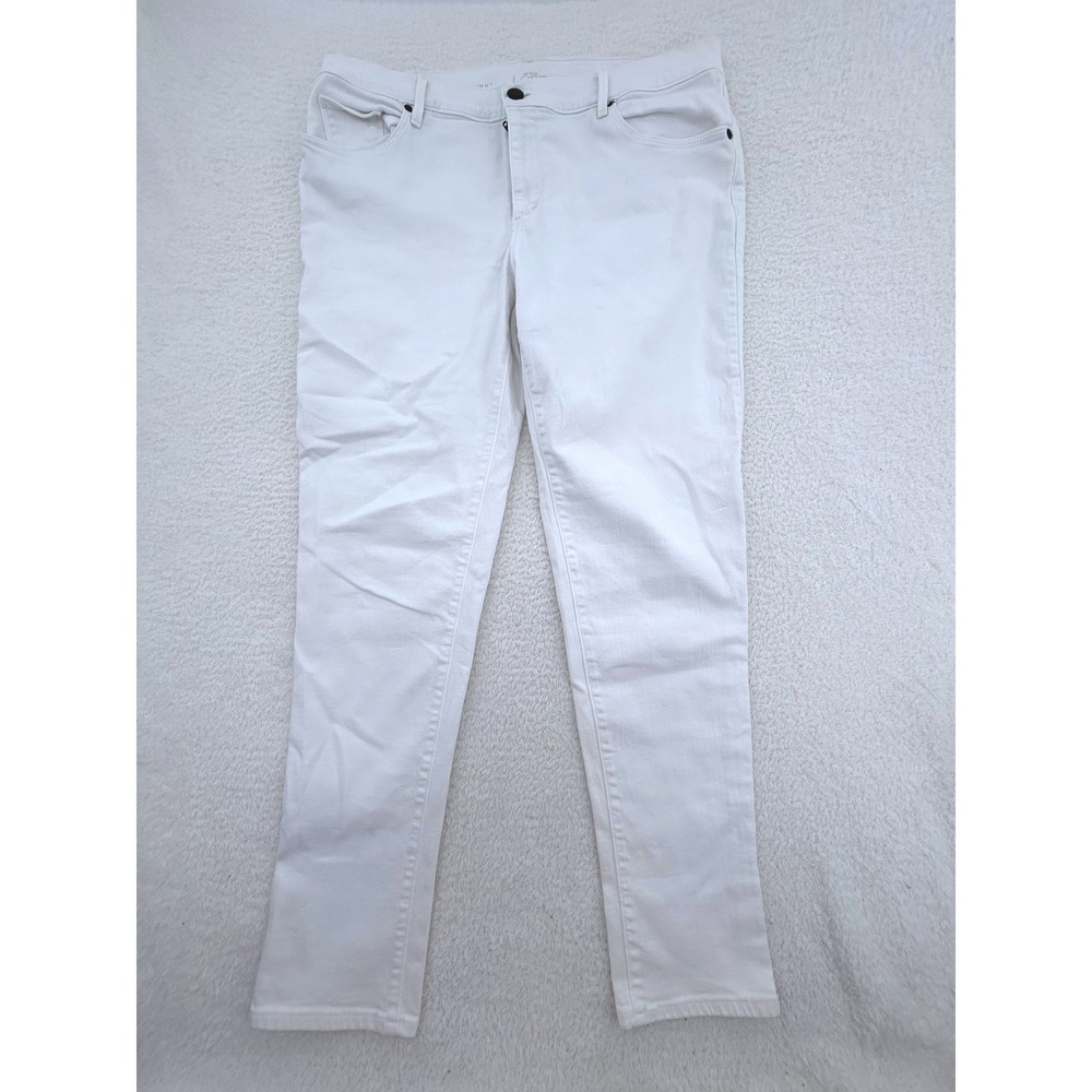 Ann Taylor LOFT Relaxed Skinny Jeans White Denim Size 31/12 Mid Rise Stretch